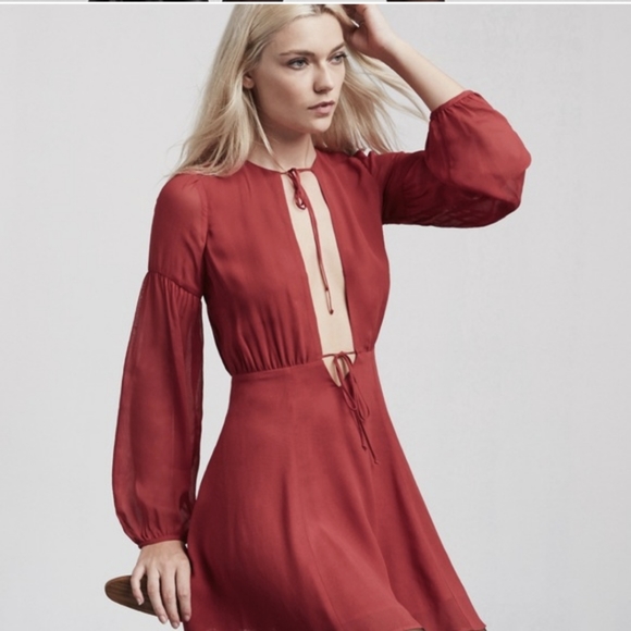 🌹🇺🇲♻️ REFORMATION BELLA DRESS Plunge Neck SEXY Flare MINI DRESS - Picture 5 of 8